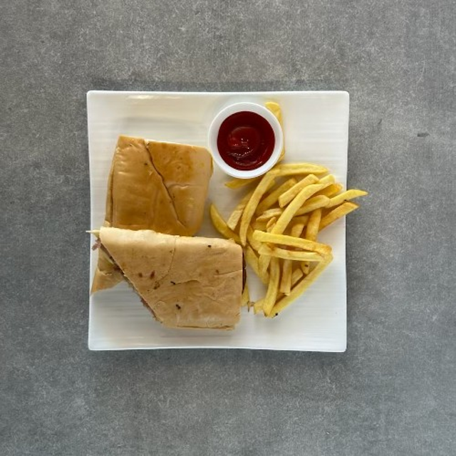 Cubano.